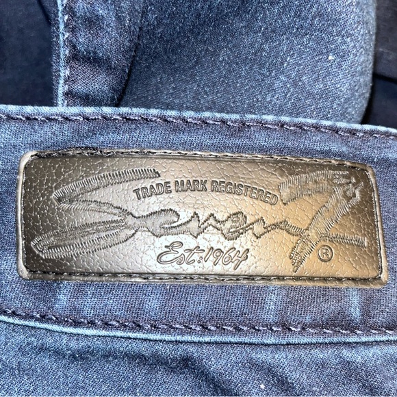 Seven7 Women’s Rocker Slim Denim Jeans. Sz 29. - Picture 8 of 9